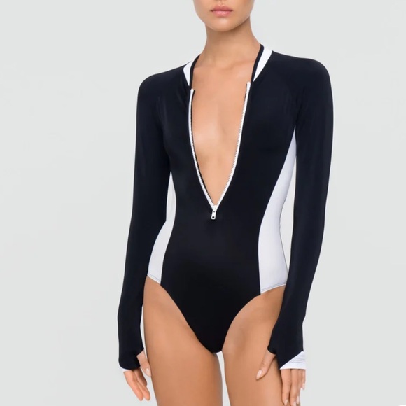 Makara Wear Surfsuit - Picture 3 of 10